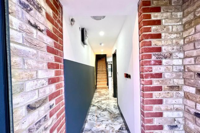 5 House 3, Marlborough Road, Ashford photo 2