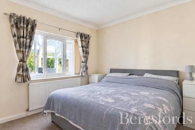 10, Jubilee Avenue, Essex photo 4