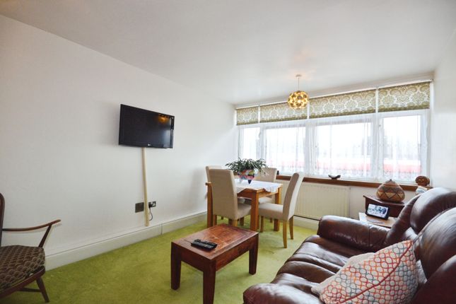 1113, High Road, Romford photo 3