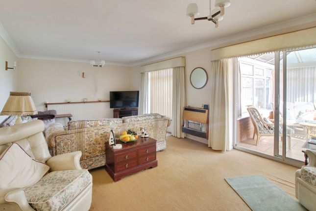 5, Cricketers Close, March photo 4
