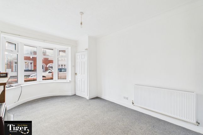 77, Hemingway, Blackpool photo 4