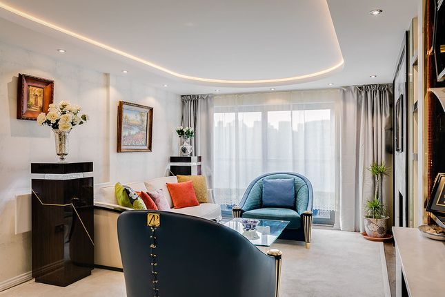Flat for sale in Montaigne Close, London