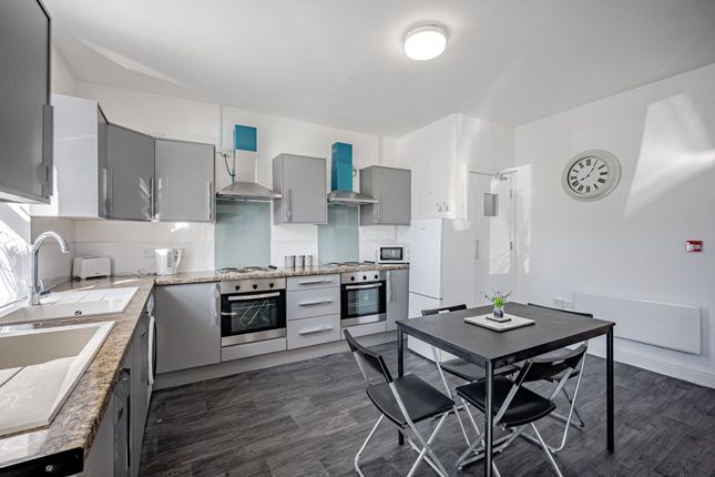 32 Esk Street, Carlisle photo 3