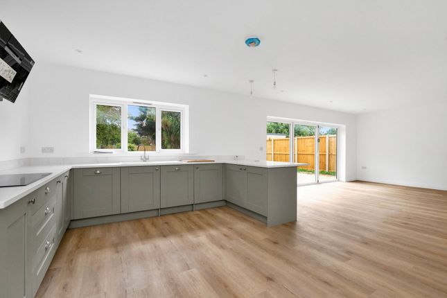 Nyetimber Lane, Bognor Regis photo 2