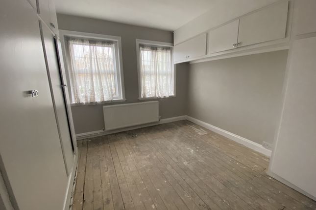 Terraced house for sale in Fryent Way, Kingsbury
