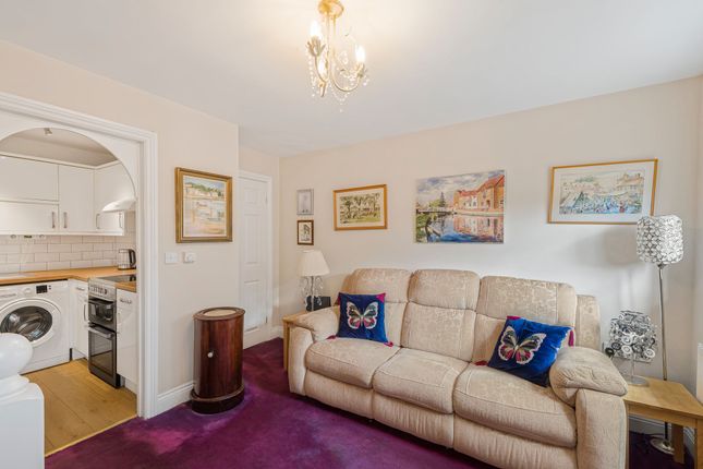 4, Southgate Mews, Great Wakering photo 2