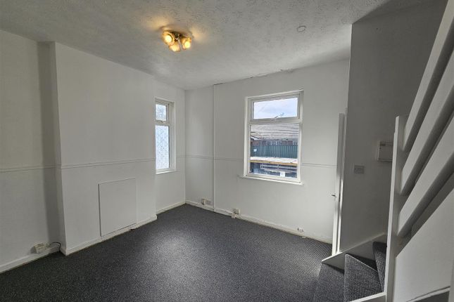 3, Capital Road, Manchester photo 2