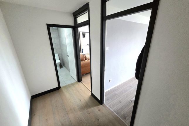 13,, Mulrankin Court, Merseyside photo 2