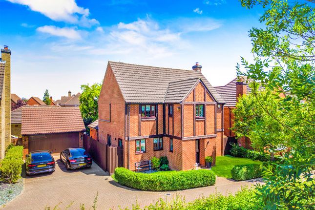 4-bed house on 7, Cedar Close, Dunmow, £700,000