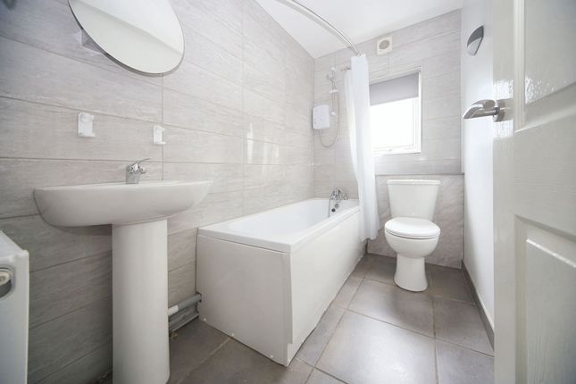 30 Morris House Butler Street, Wigan photo 3