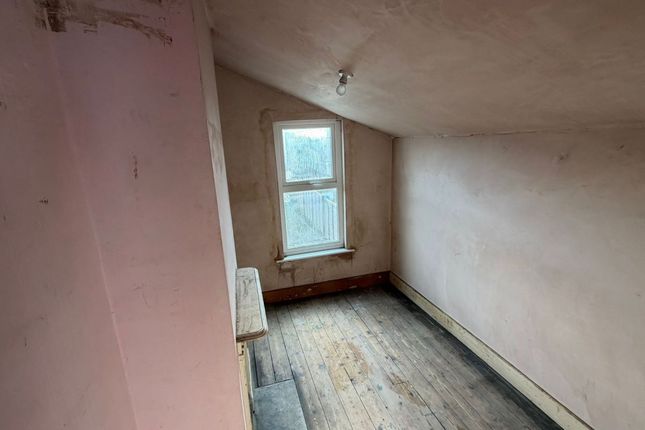 17, Regent Road, Gillingham photo 5