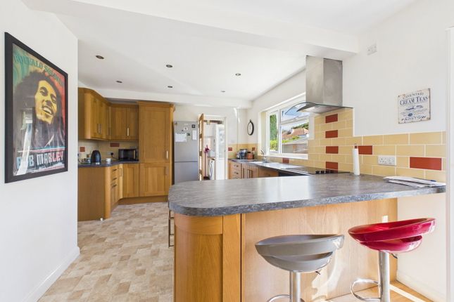 18, Falmer Close, Worthing photo 4