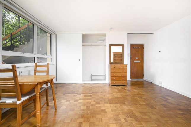 04 Hilltop House, Hornsey Lane, London photo 3