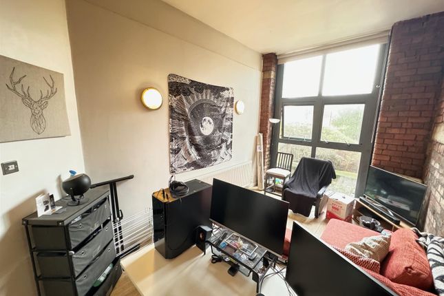 Flat for sale in Whingate, Armley, Leeds