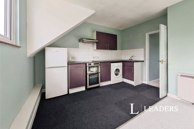 Flat 2, 25, Burgess Road, Hampshire photo 2