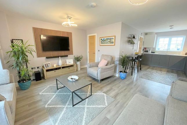14A, Pine Way, Colchester photo 4