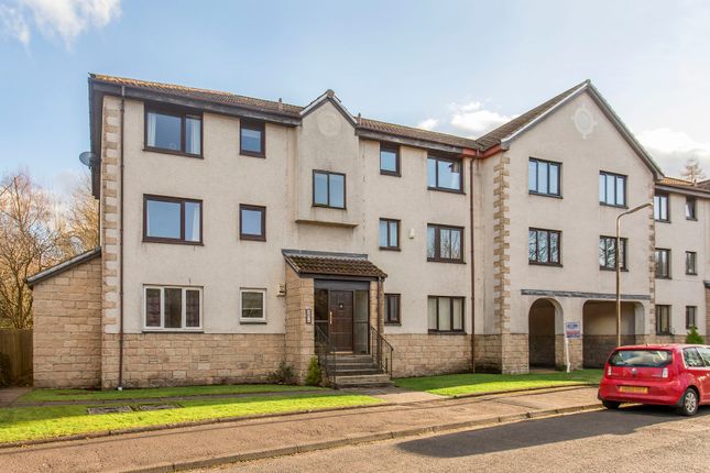 Thumbnail Flat for sale in Wallace Mill Gardens, Mid Calder, Livingston