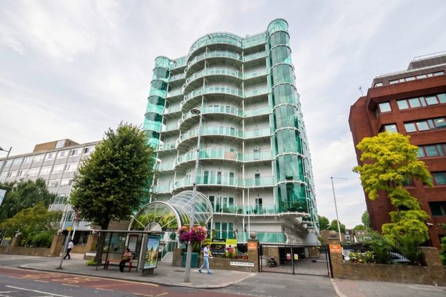 Uxbridge Road, Ealing photo 2