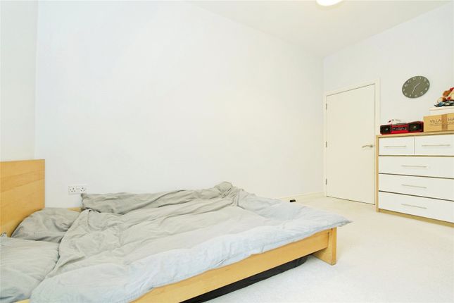 Flat 2, 1, Worthington Street, Kent photo 3