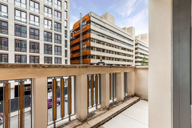 Apartment 4, Temple House, London photo 4