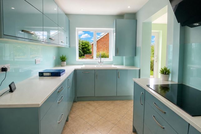 7, Test Road, Lancing photo 2