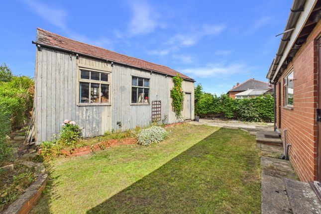 79, Finkle Lane Gildersome, Leeds photo 4