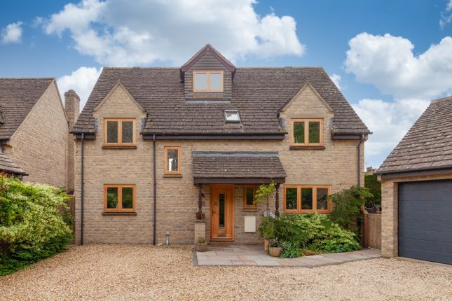 Thumbnail Detached house to rent in Bartholomew Close, Ducklington, Witney