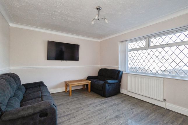 22, Windermere Crescent, Lancashire photo 3