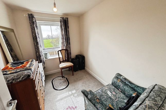23, Farmhouse Drive, Doncaster photo 4