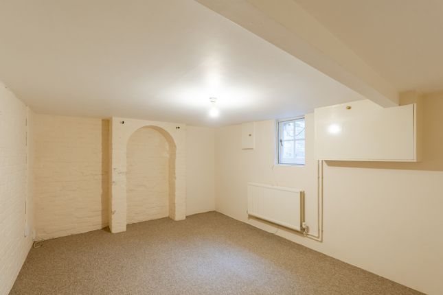 77 Woodstock Road-05519