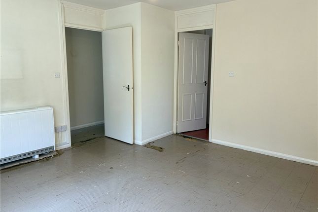 12, The Beeches, Swindon photo 2