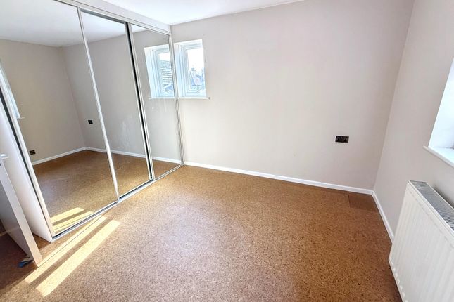 17, Byron Road, Rustington photo 4