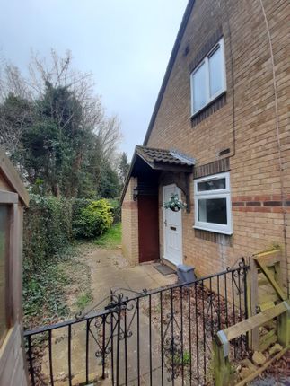 Thumbnail Semi-detached house to rent in Hornbeam Road, Bicester
