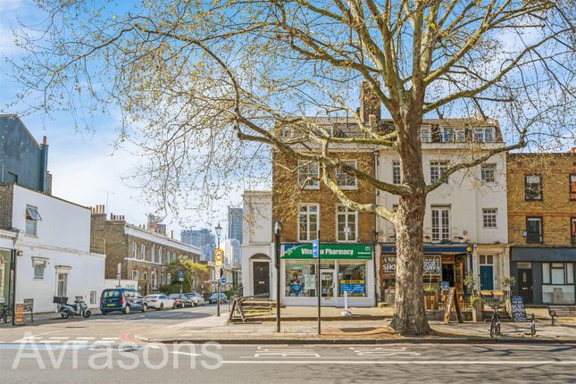 Flat 2, 26 A Clapham Road, London photo 4