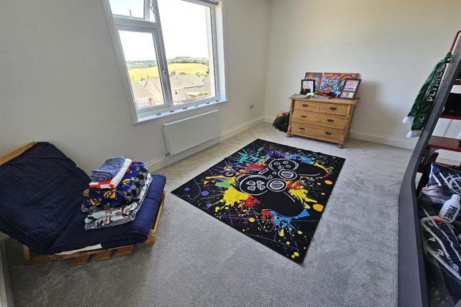 Bedroom 2.Jpg