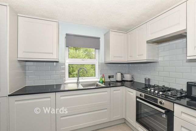 1-bed flat on 16, Albion Place, Ashford, £100,000