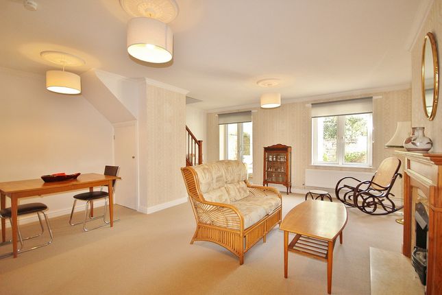 38, St Marys Mead, Witney photo 2