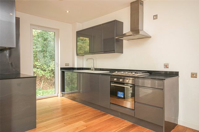 5 Orion Court, Clock House Gardens, Hertfordshire photo 3