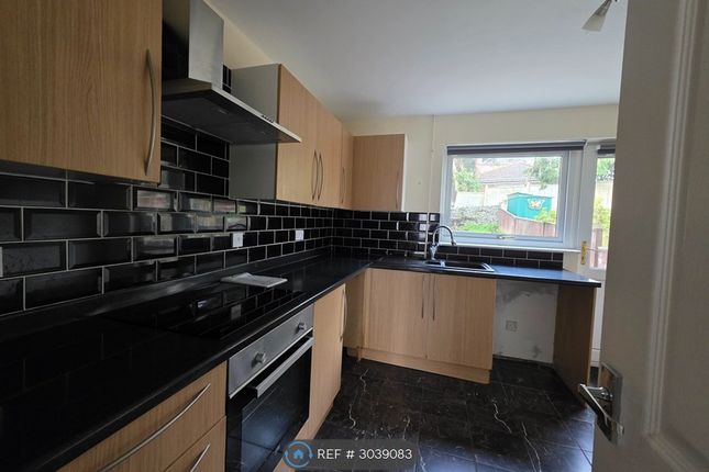 Phoenix Close, Bursledon, Southampton photo 4