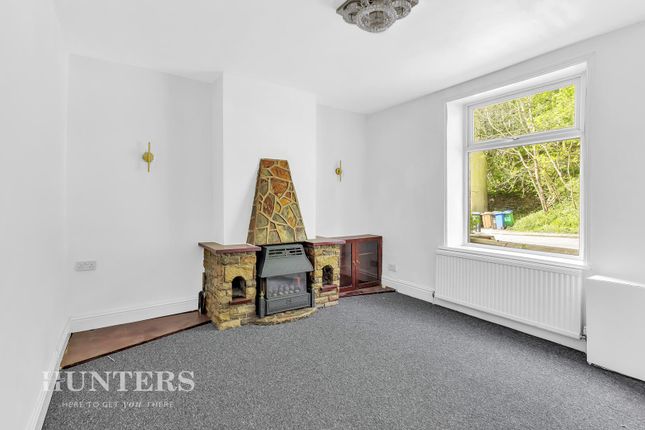96, Summit, Littleborough photo 4