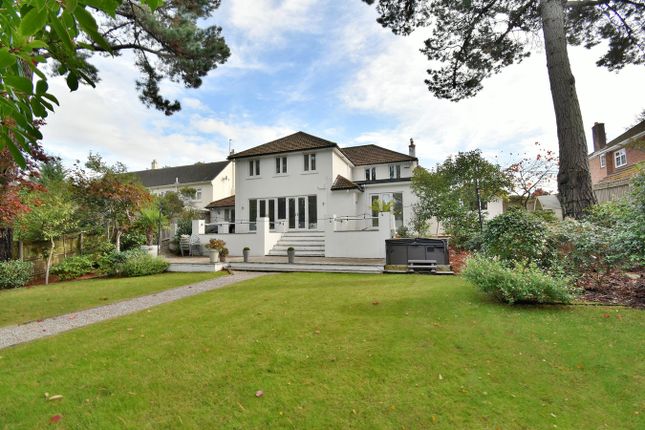 11, Aldridge Road, Ferndown photo 2