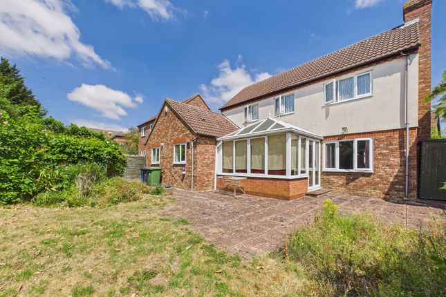 4 Barn Close, Huntingdon photo 4
