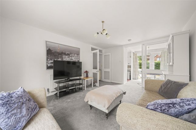 9 Mellish Court,, Ewell Road, Surbiton photo 2