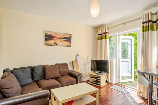11, Clifton Road, West Sussex photo 4