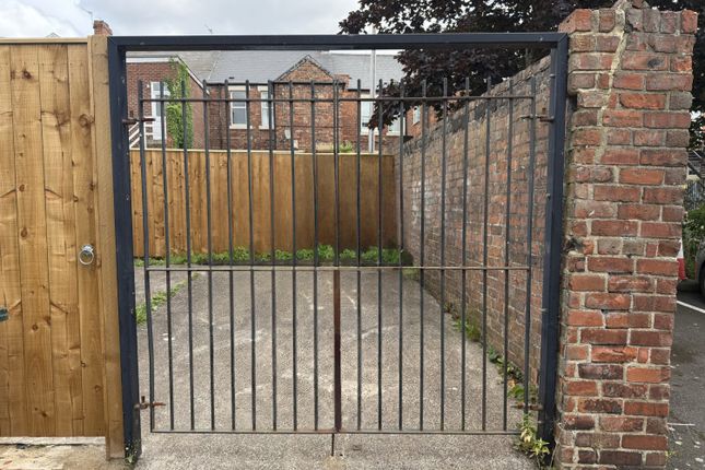 Studio parking on Parking space 2, Dairy Lane, Newcastle upon Tyne, £80/mo