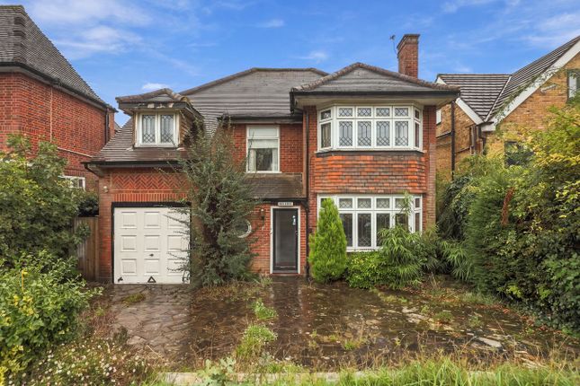 4-bed house on Old Forge Close, Stanmore, £1,200,000