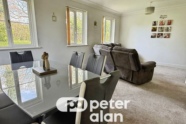 Flat 10, Clevedon House, Clevedon Road, Newport photo 3