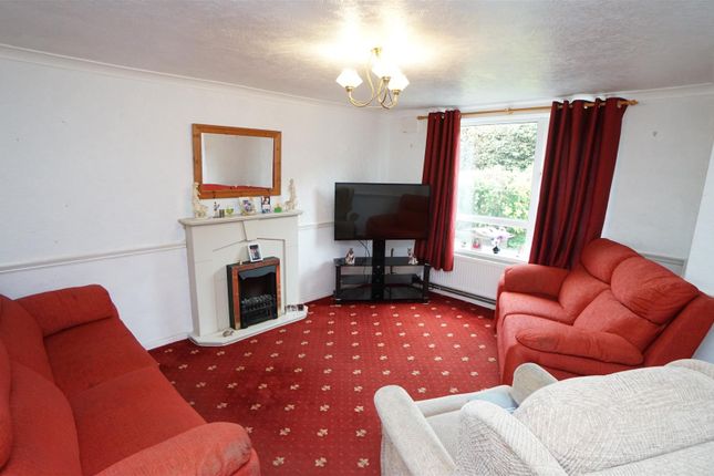 8, Woodside, Shipley photo 2