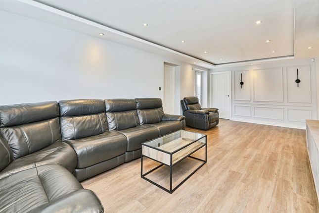 Hawkswell Drive, Willenhall photo 3