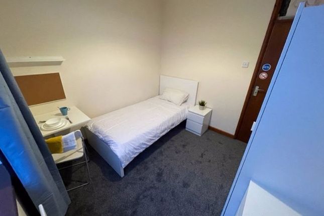 Room 5,, 29 Freemantle Road, Gosport photo 2